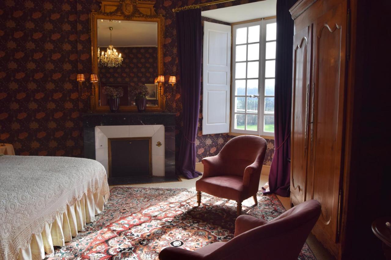 Chateau De Vaux Yvre-l'Eveque